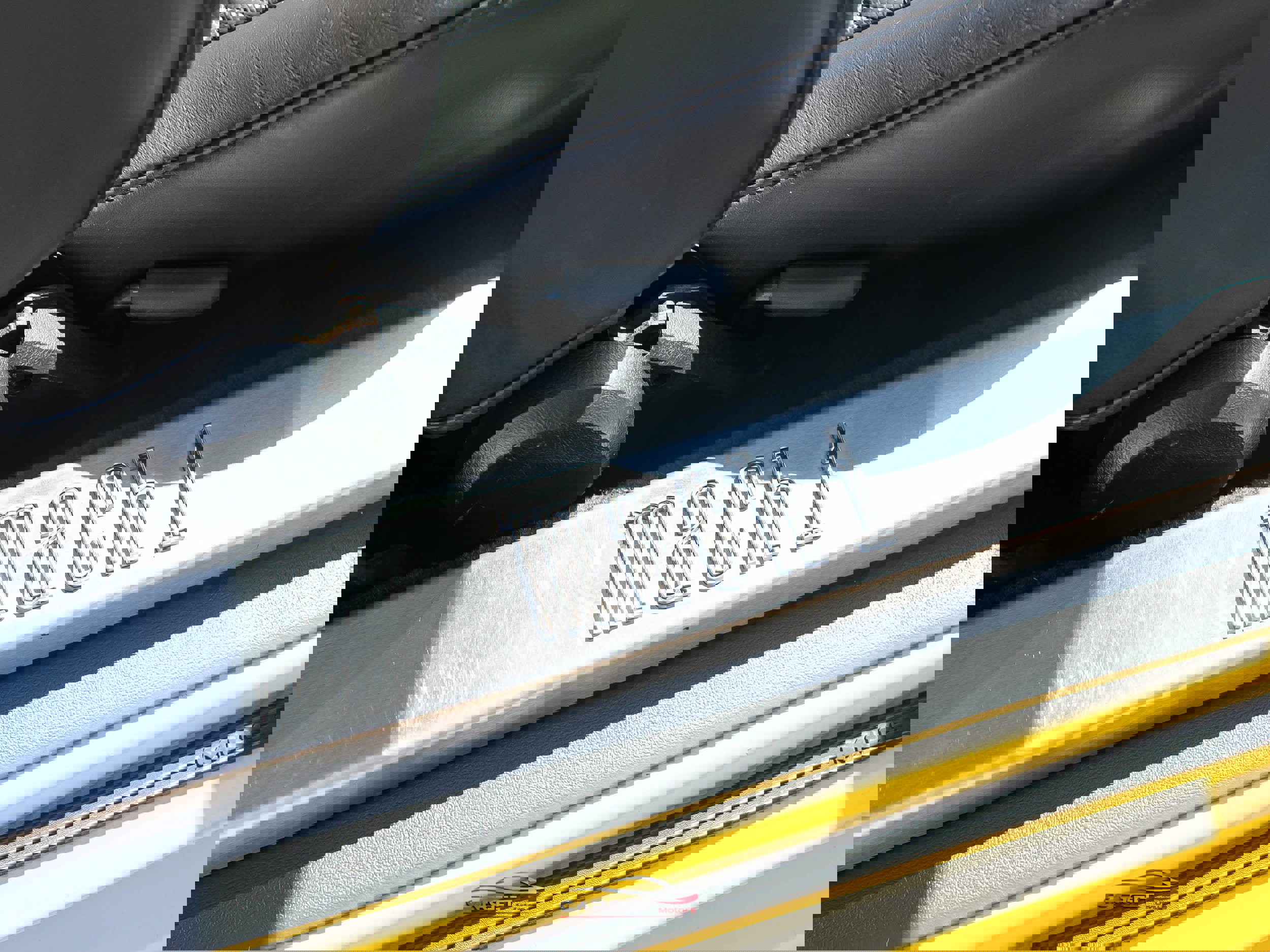 Used 2004 Ford Mustang Mach 1 image 17