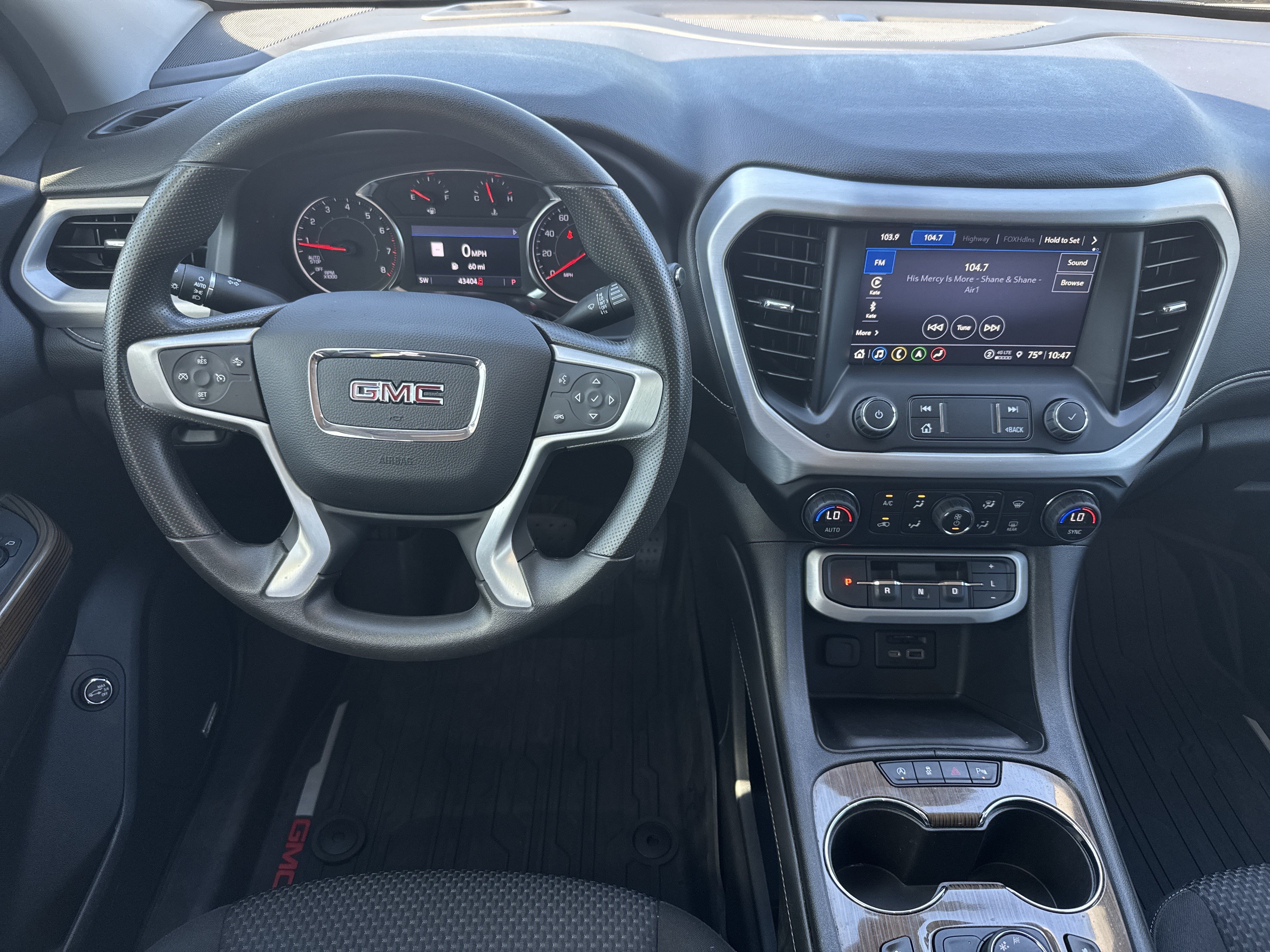 Used 2023 GMC Acadia SLE w/ Driver Convenience Package FWD image 17