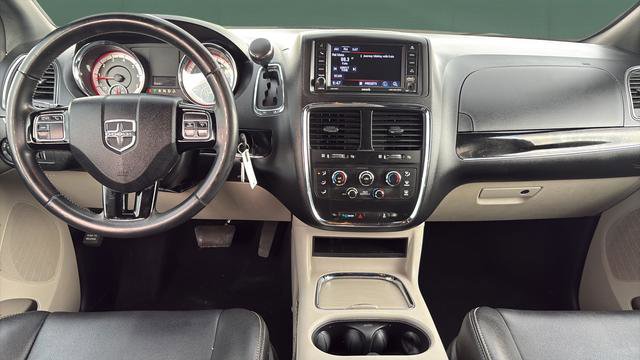 Used 2019 Dodge Grand Caravan SXT image 22