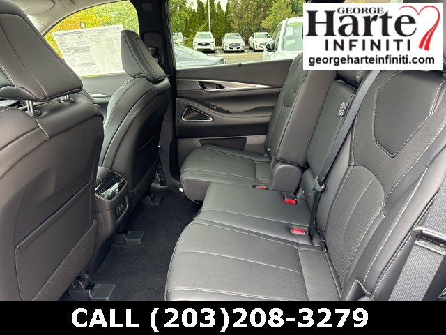 New 2026 INFINITI QX60 Luxe w/ Cargo Package image 14