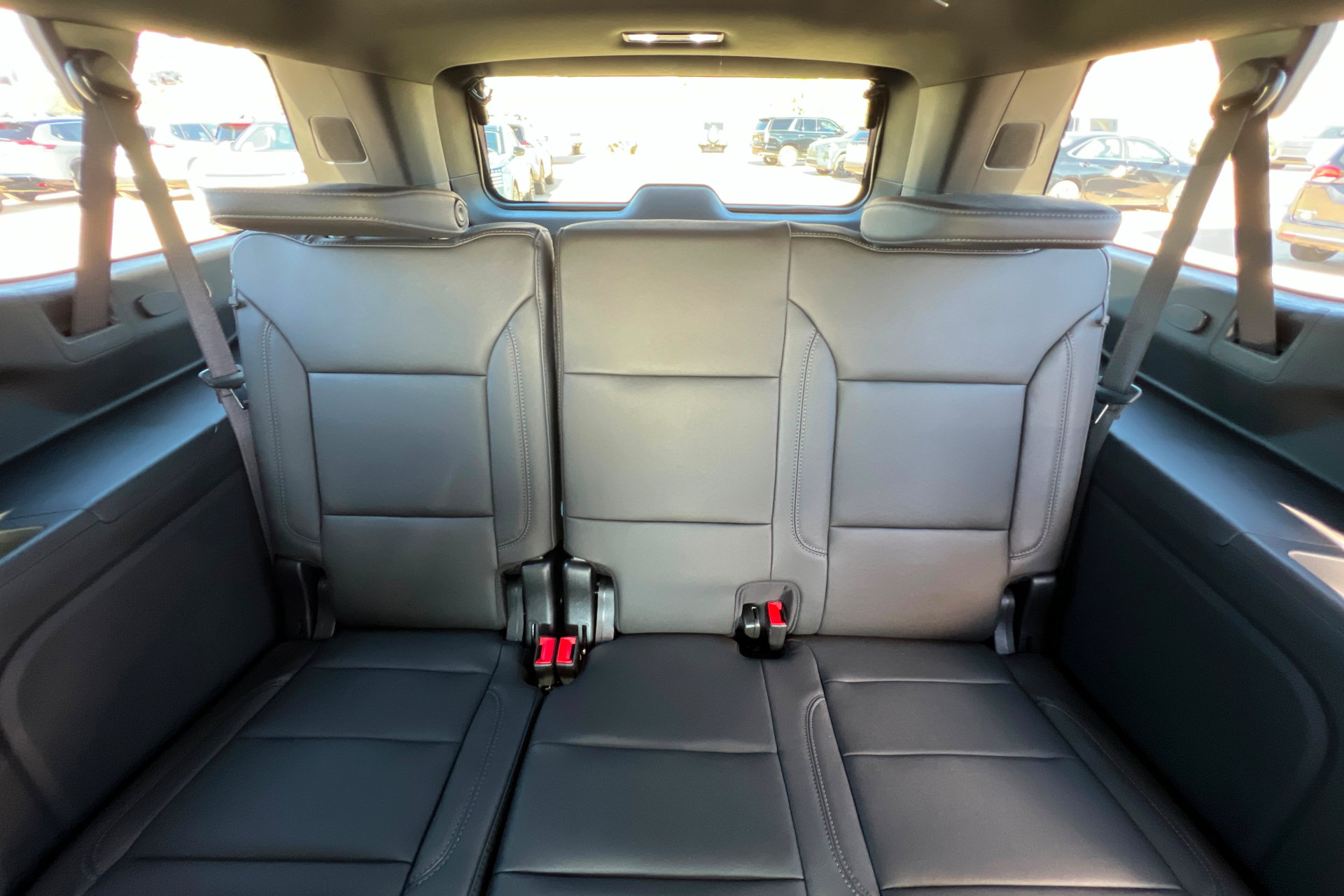 New 2026 Chevrolet Suburban LT w/ Comfort Package AWD/4WD image 19