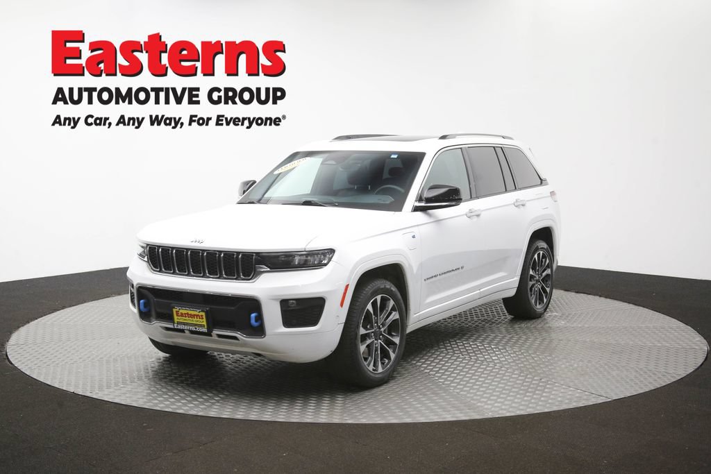 Used 2022 Jeep Grand Cherokee Overland AWD/4WD image 59