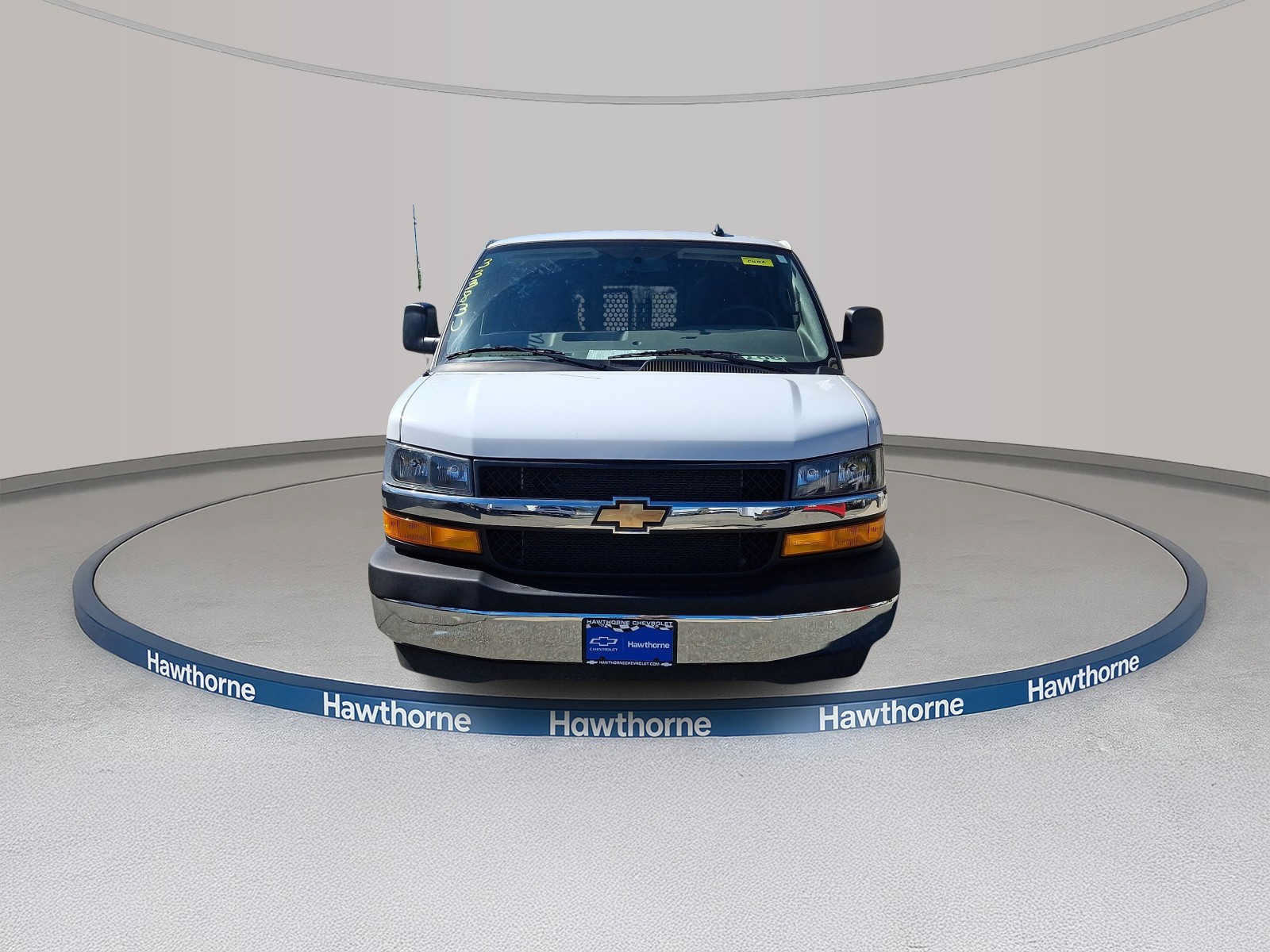 Used 2025 Chevrolet Express 2500 w/ Driver Convenience Package RWD image 2