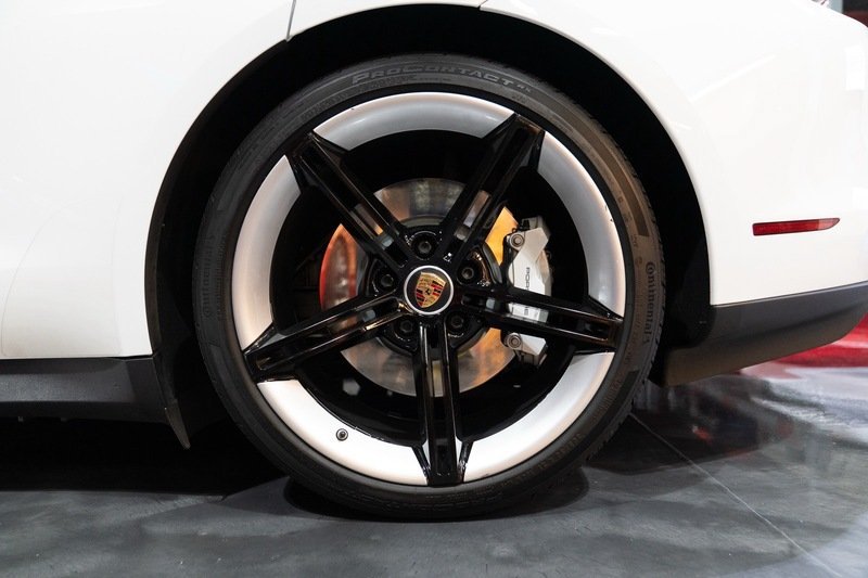 Used 2021 Porsche Taycan 4S w/ Premium Package AWD/4WD image 45