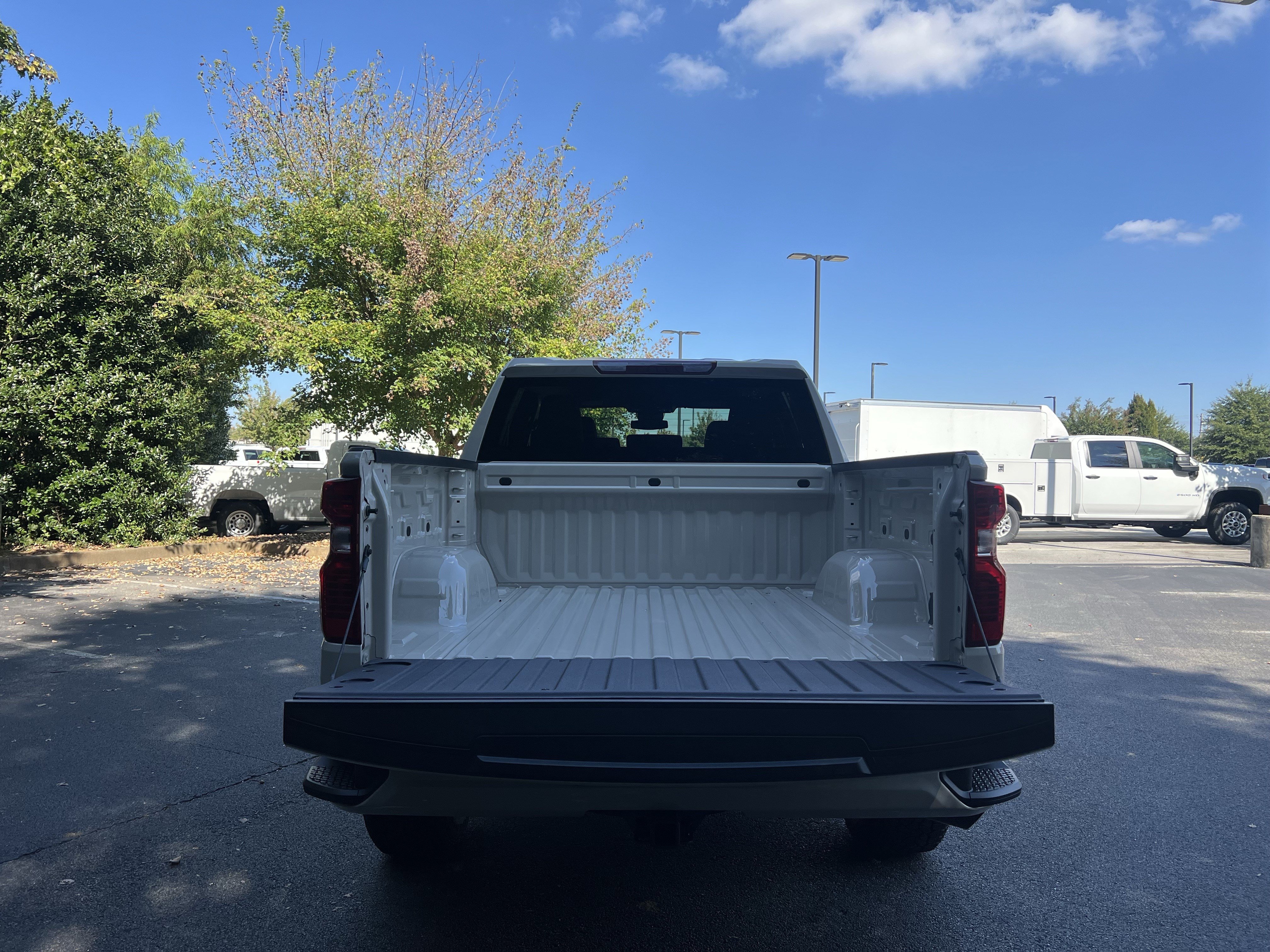 New 2026 Chevrolet Silverado 1500 Custom w/ Turbomax Blackout Package AWD/4WD image 11