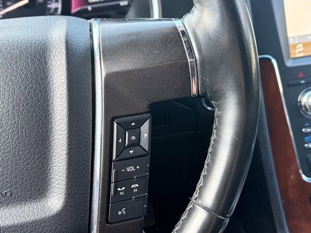 Used 2017 Lincoln Navigator Select image 8