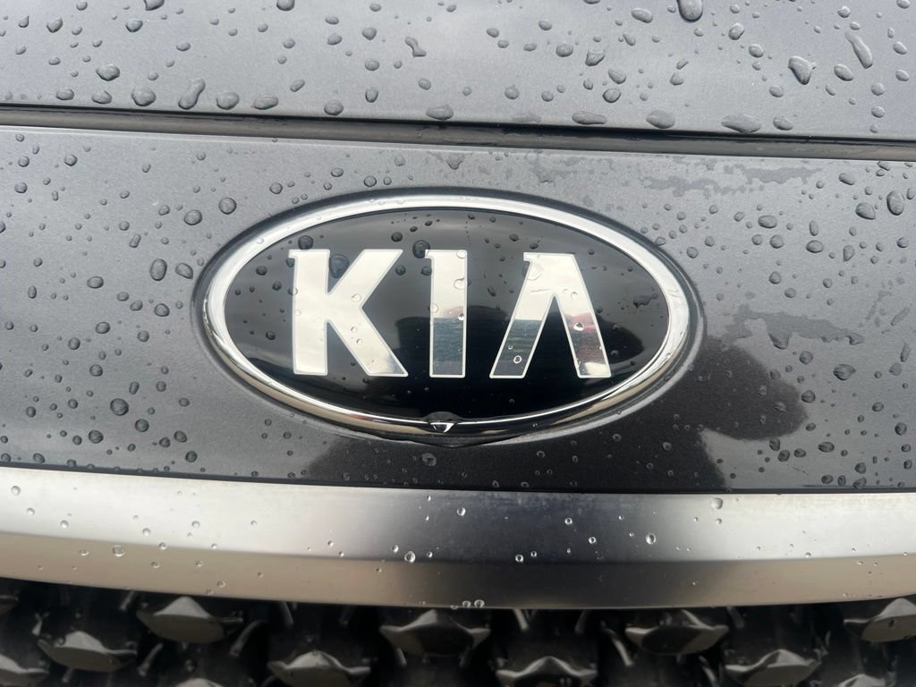 Used 2017 Kia Sedona EX FWD image 28