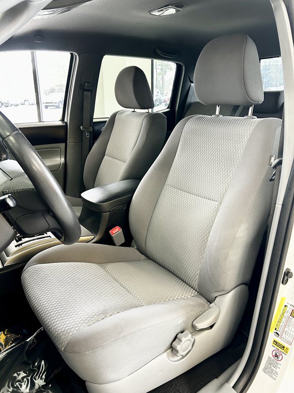 Used 2012 Toyota Tacoma PreRunner w/ SR5 Pkg RWD image 13
