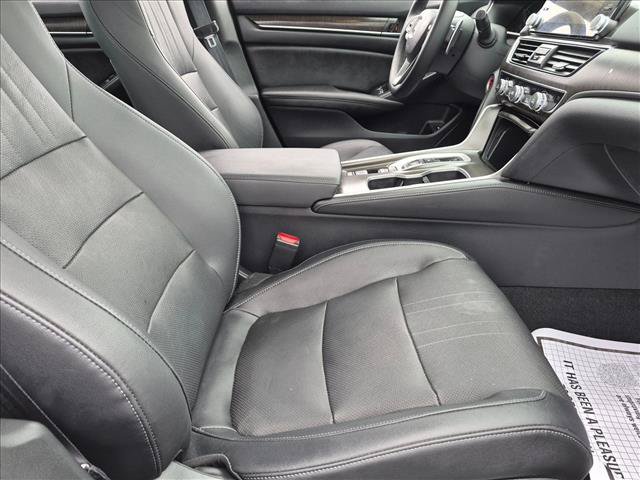 Used 2020 Honda Accord Touring image 20