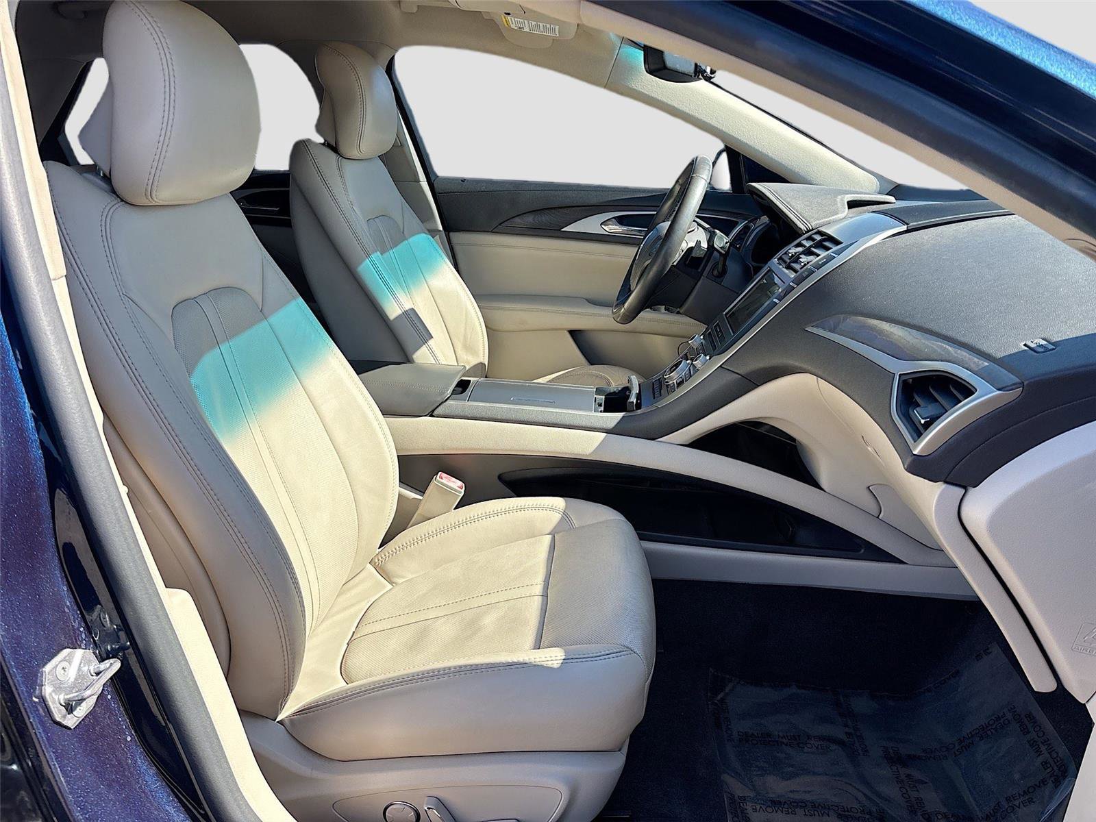 Used 2017 Lincoln MKZ Reserve image 28