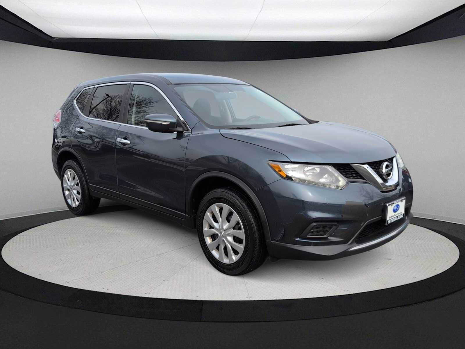 Used 2014 Nissan Rogue S w/ S Family Package image 2