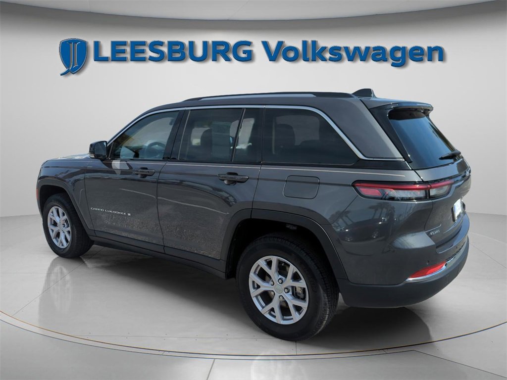 Used 2022 Jeep Grand Cherokee Limited image 9