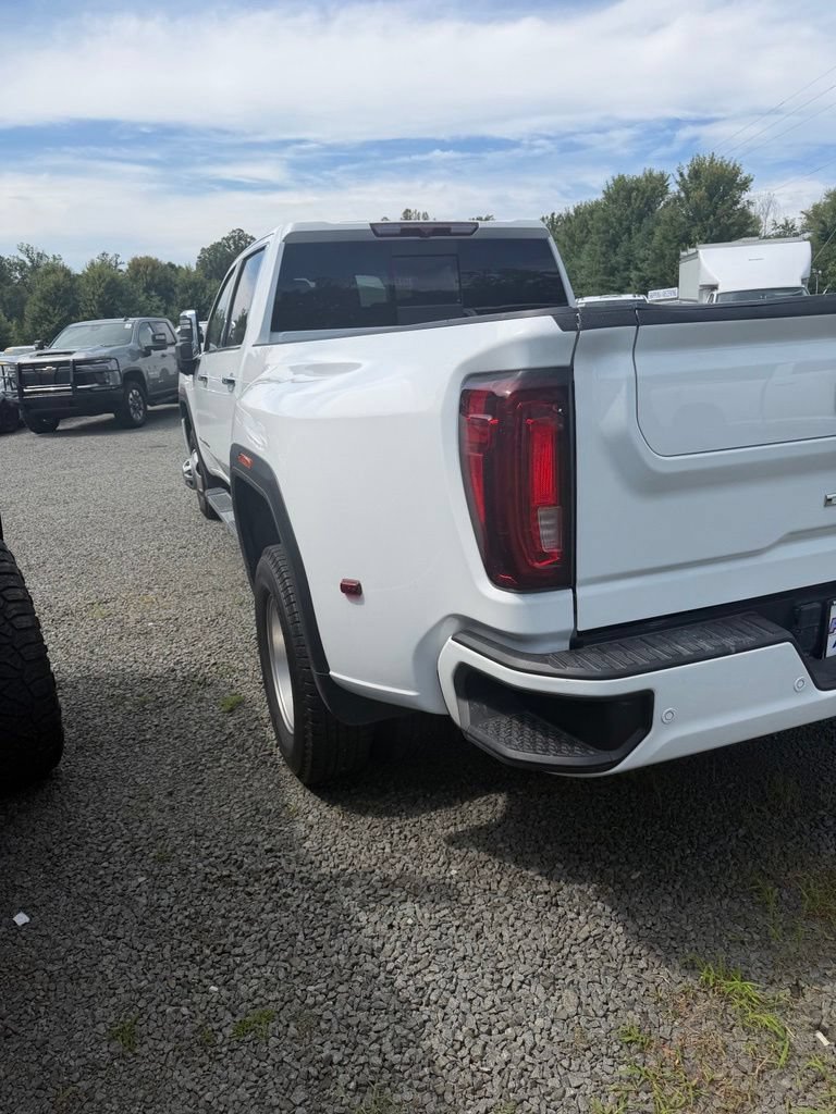 Used 2023 GMC Sierra 3500 Denali AWD/4WD image 15