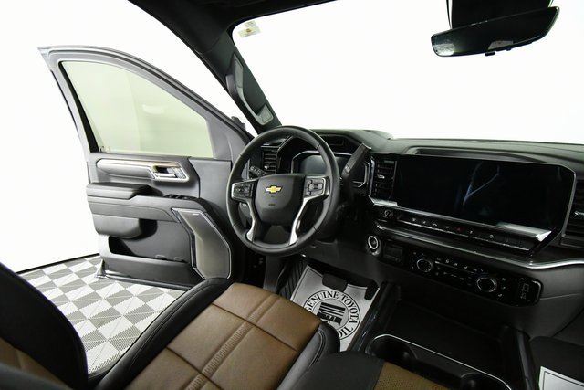 Used 2024 Chevrolet Silverado 2500 High Country w/ Technology Package image 20