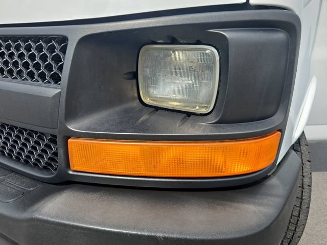 Used 2012 Chevrolet Express 3500 RWD image 16