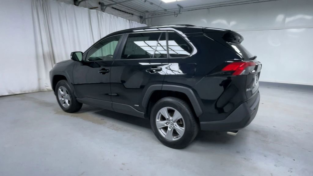 Certified 2023 Toyota RAV4 XLE image 22