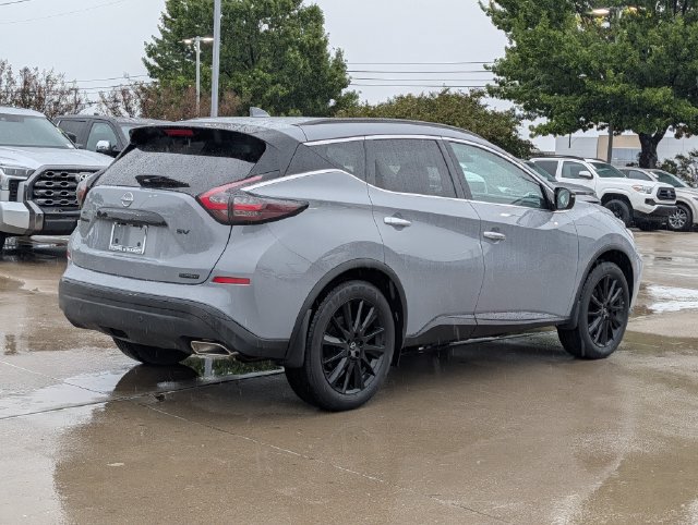 Used 2024 Nissan Murano SV w/ SV Midnight Edition Package FWD image 6