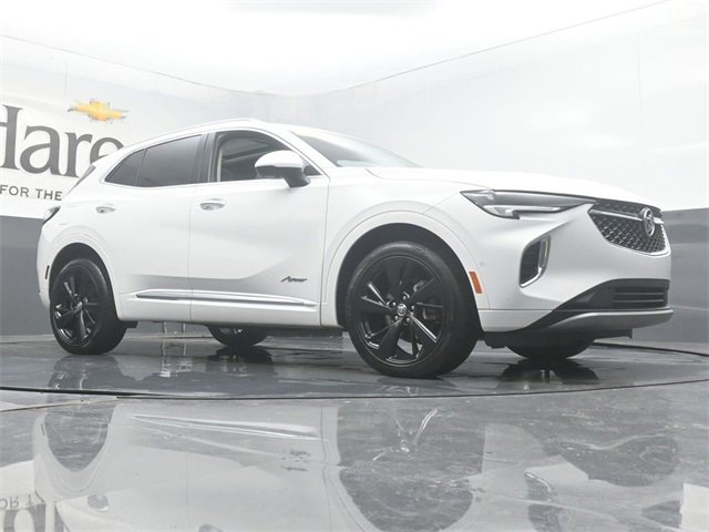 Used 2022 Buick Envision Avenir w/ Technology Package II image 2