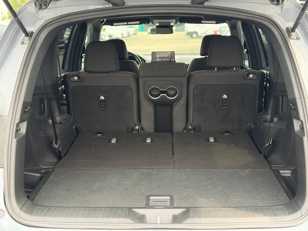 Used 2025 Honda Pilot Sport image 10
