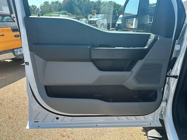 New 2025 Ford F600 4x4 Regular Cab Super Duty w/ XL Chrome Package image 15