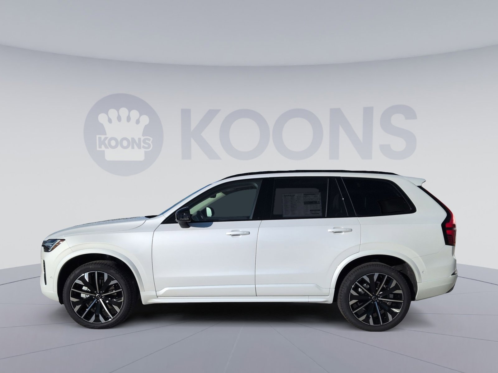 New 2026 Volvo XC90 B6 Ultra w/ Lounge Package image 2