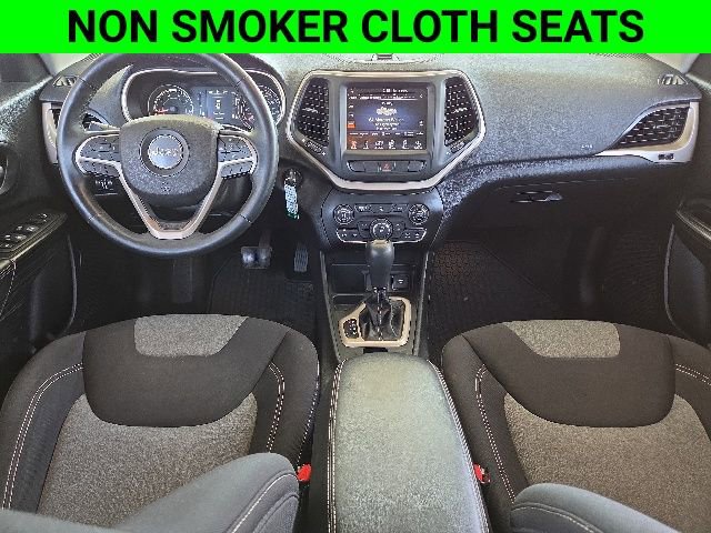 Used 2014 Jeep Cherokee Latitude w/ Cold Weather Group FWD image 2
