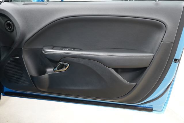 Used 2016 Dodge Challenger SRT Hellcat RWD image 16