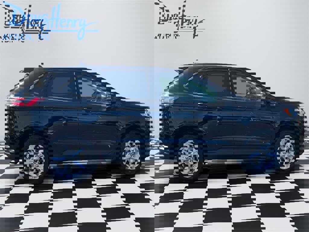 Used 2024 Ford Edge SE image 28