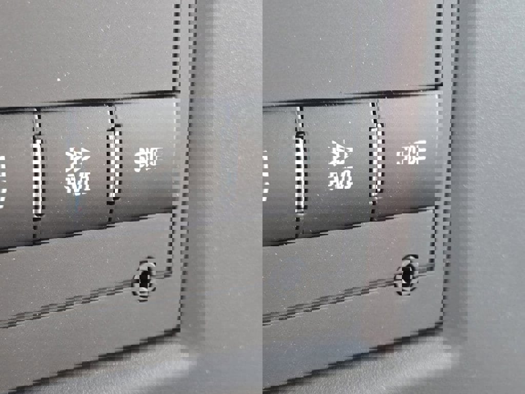 New 2025 Chevrolet Express 3500 w/ Power Convenience Package image 4