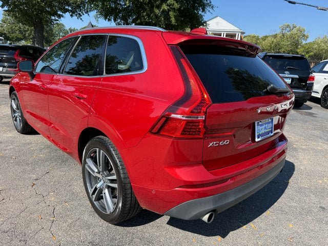 Used 2019 Volvo XC60 T5 Momentum w/ Premium Package FWD image 3