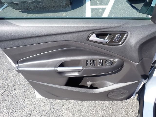 Used 2019 Ford Escape SEL AWD/4WD image 22