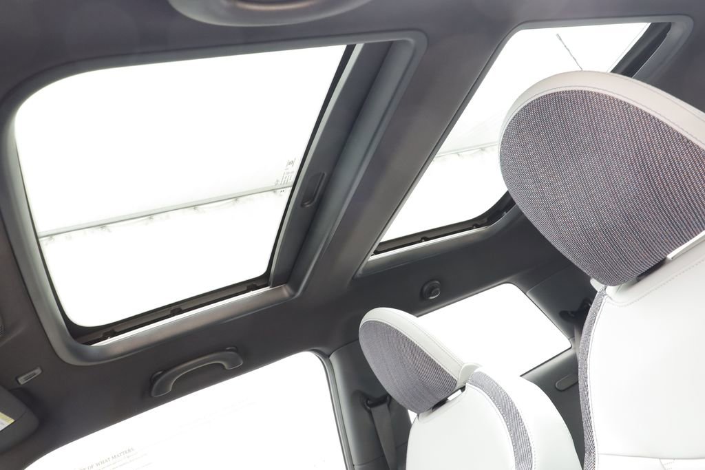 New 2026 MINI Cooper 2-Door Hardtop image 13