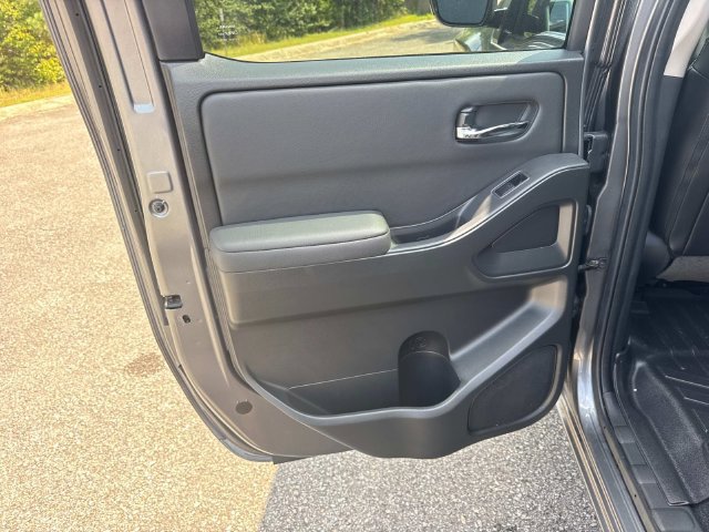 Used 2024 Nissan Frontier SL AWD/4WD image 15