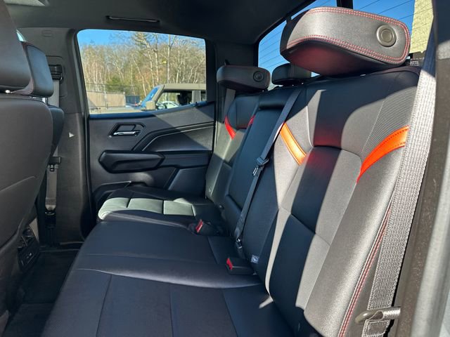 Used 2023 Chevrolet Colorado Z71 w/ Z71 Convenience Package 2 image 19