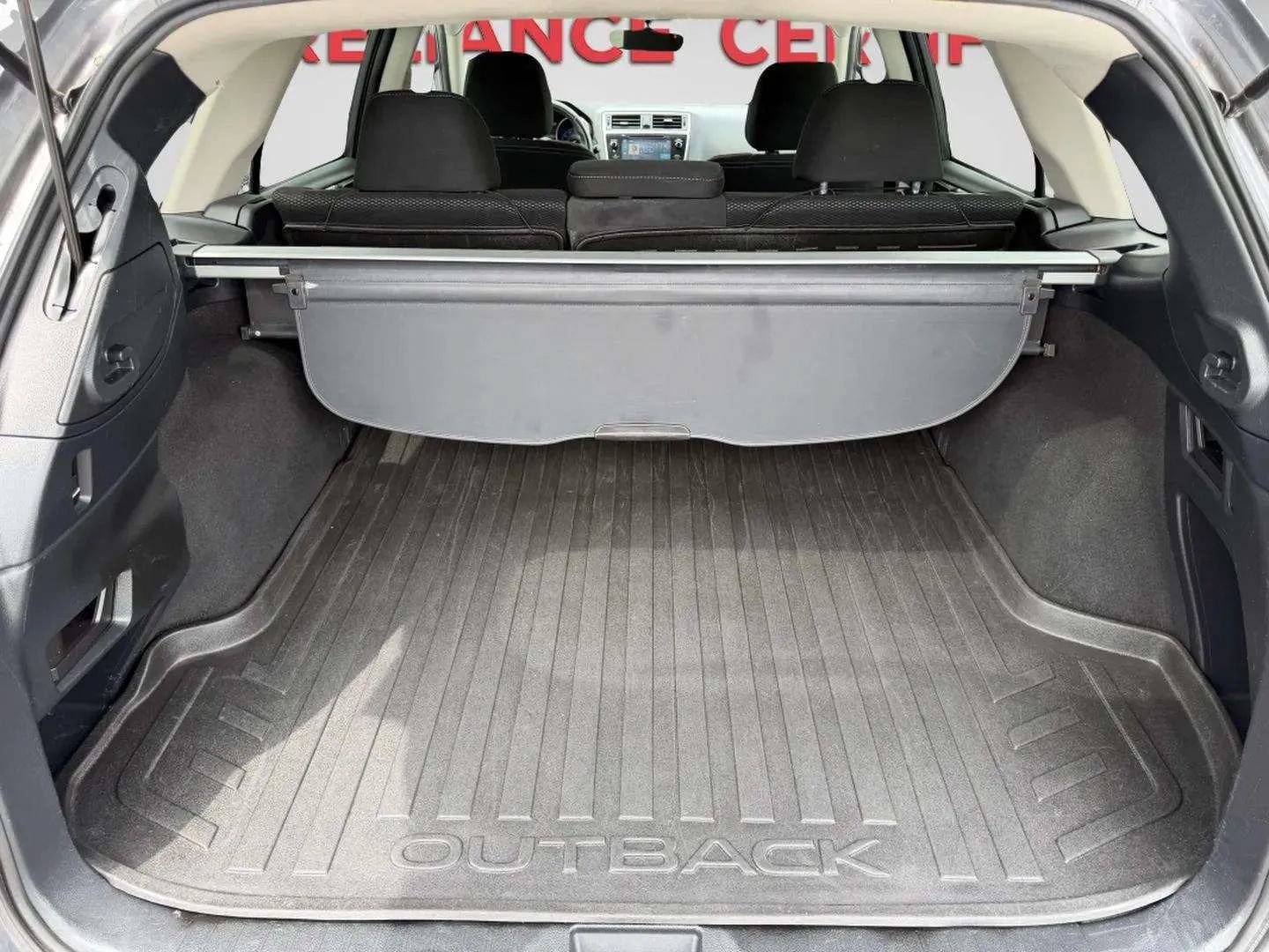 Used 2019 Subaru Outback 2.5i Premium w/ Popular Package #2 AWD/4WD image 6