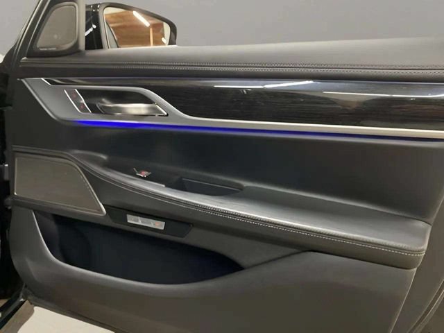 Used 2017 BMW 740i RWD image 78