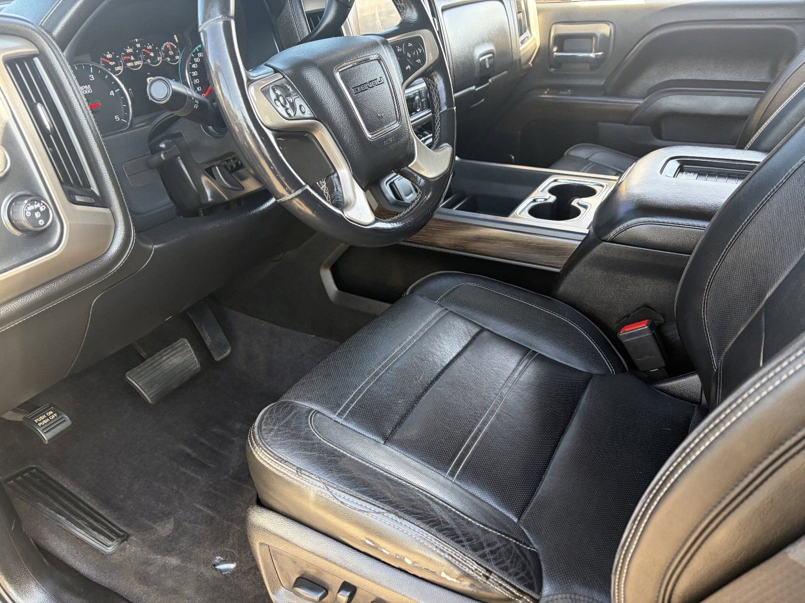 Used 2019 GMC Sierra 2500 Denali w/ Duramax Plus Package image 19