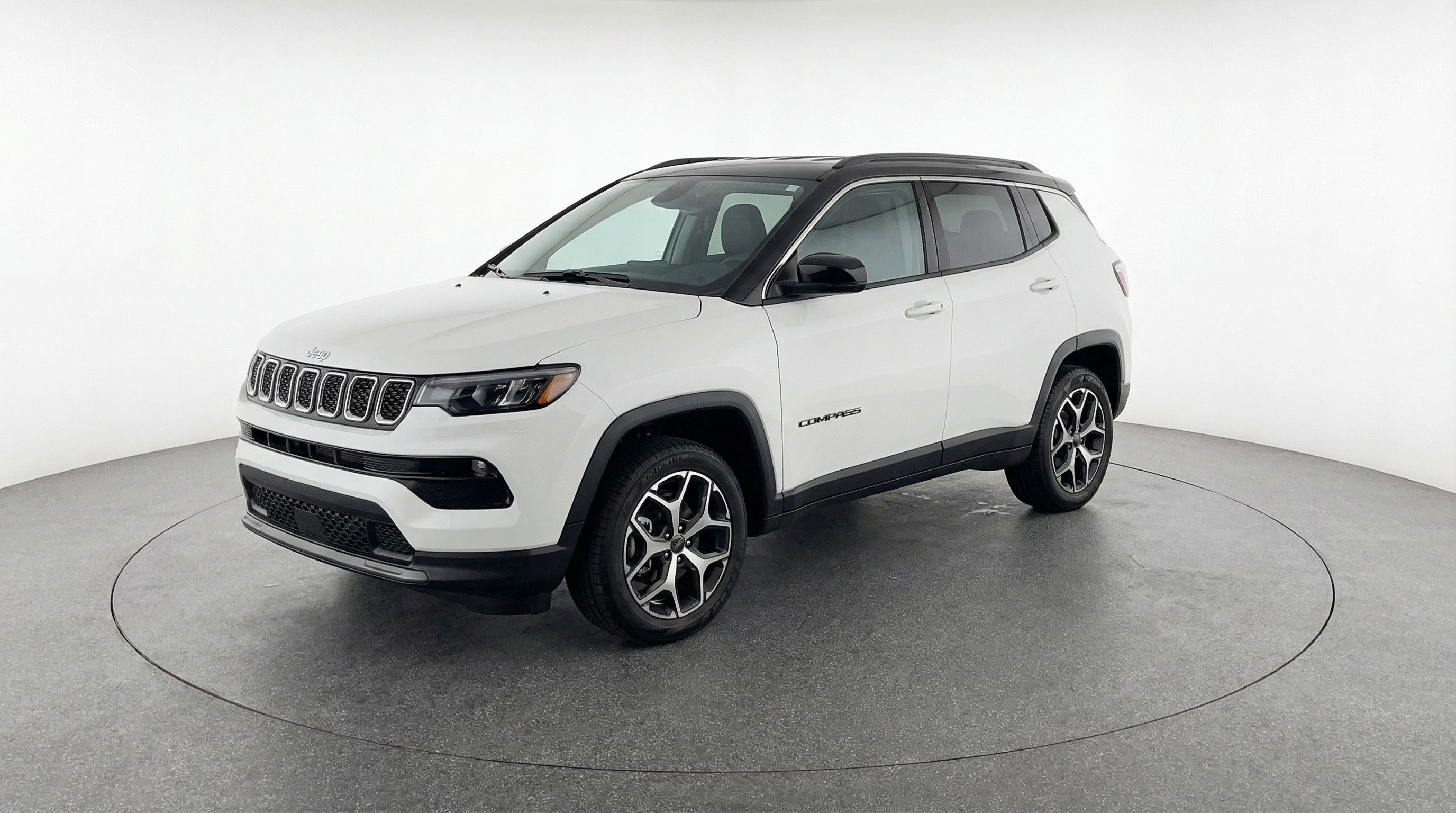 Used 2025 Jeep Compass Limited image 3