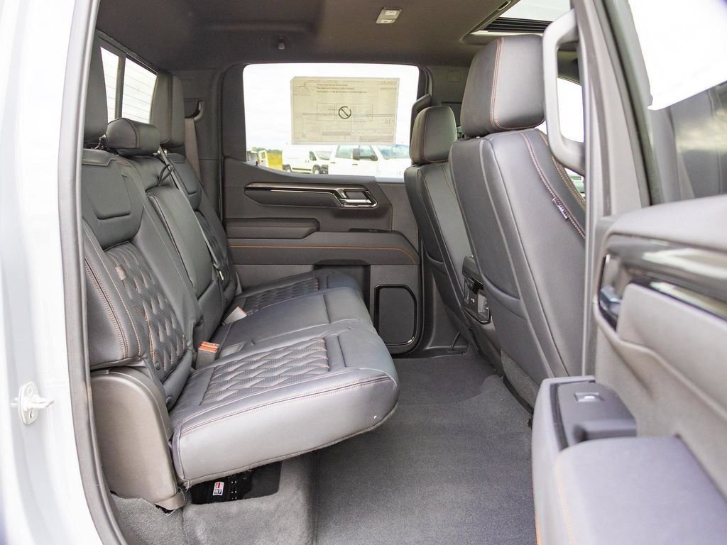 New 2025 GMC Sierra 1500 AT4 w/ AT4 Premium Package AWD/4WD image 19