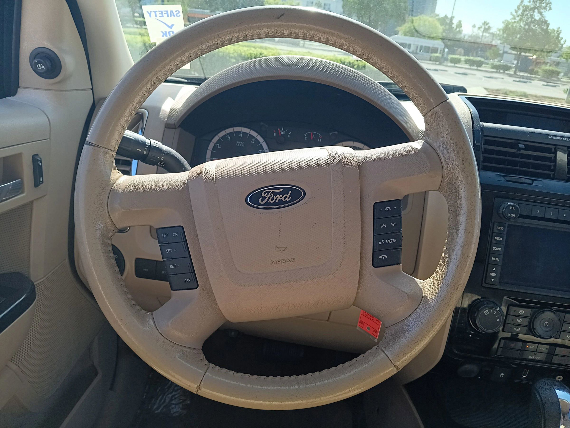 Used 2010 Ford Escape Limited image 16