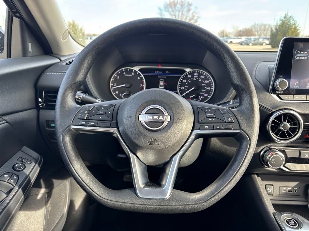 Used 2025 Nissan Sentra SV image 10