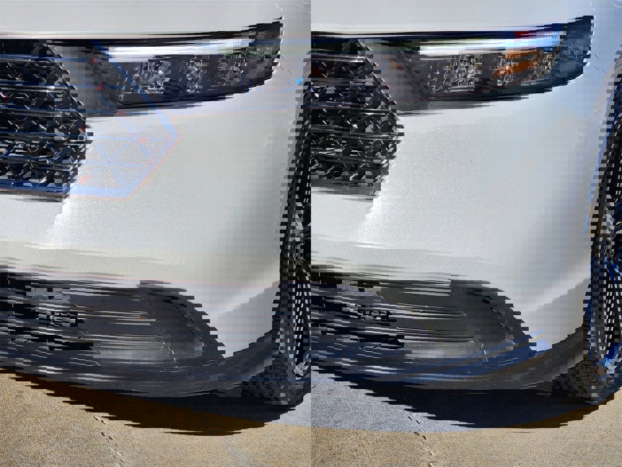 Certified 2023 Honda Accord Sport image 9