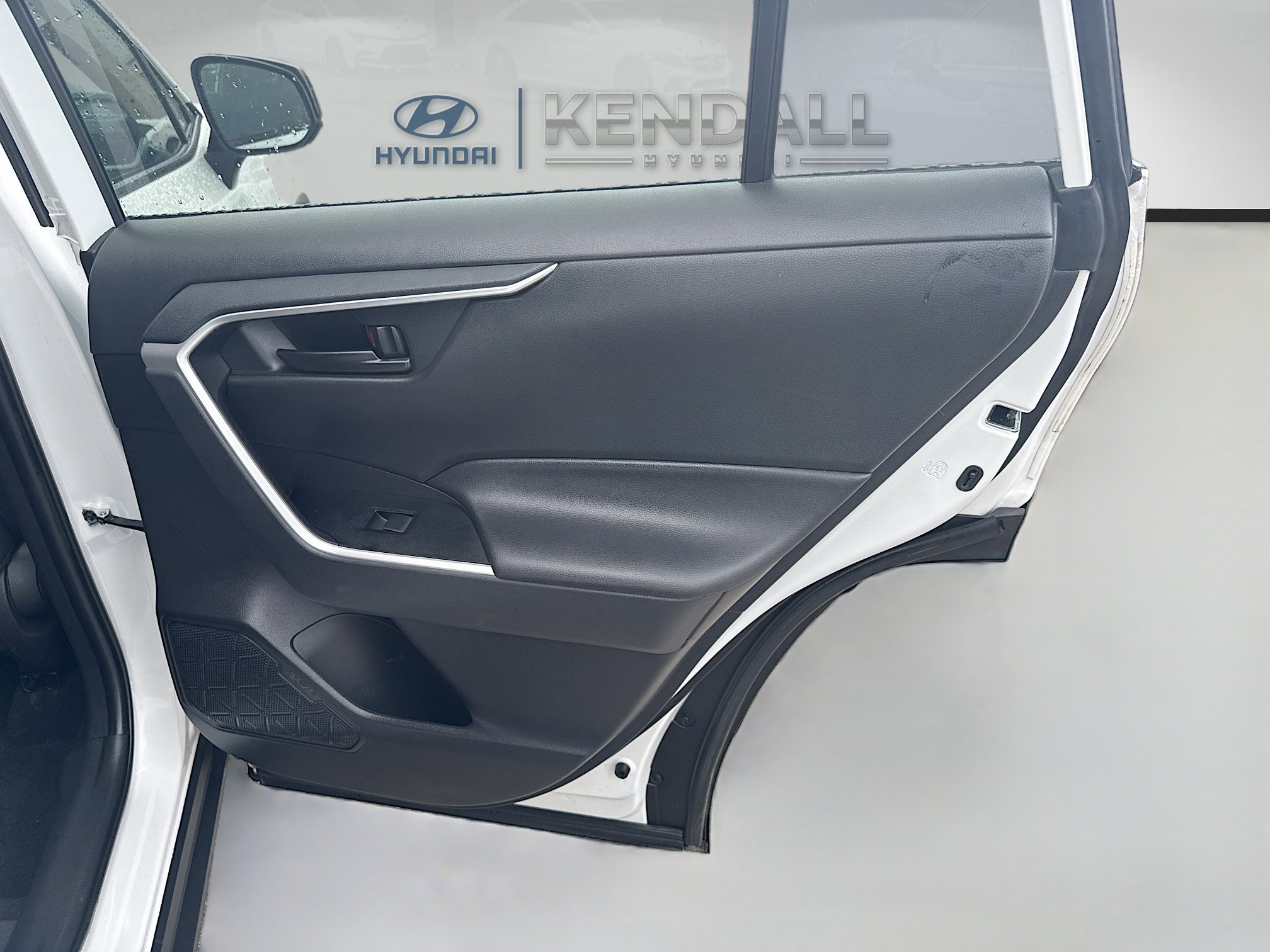 Used 2024 Toyota RAV4 LE FWD image 28