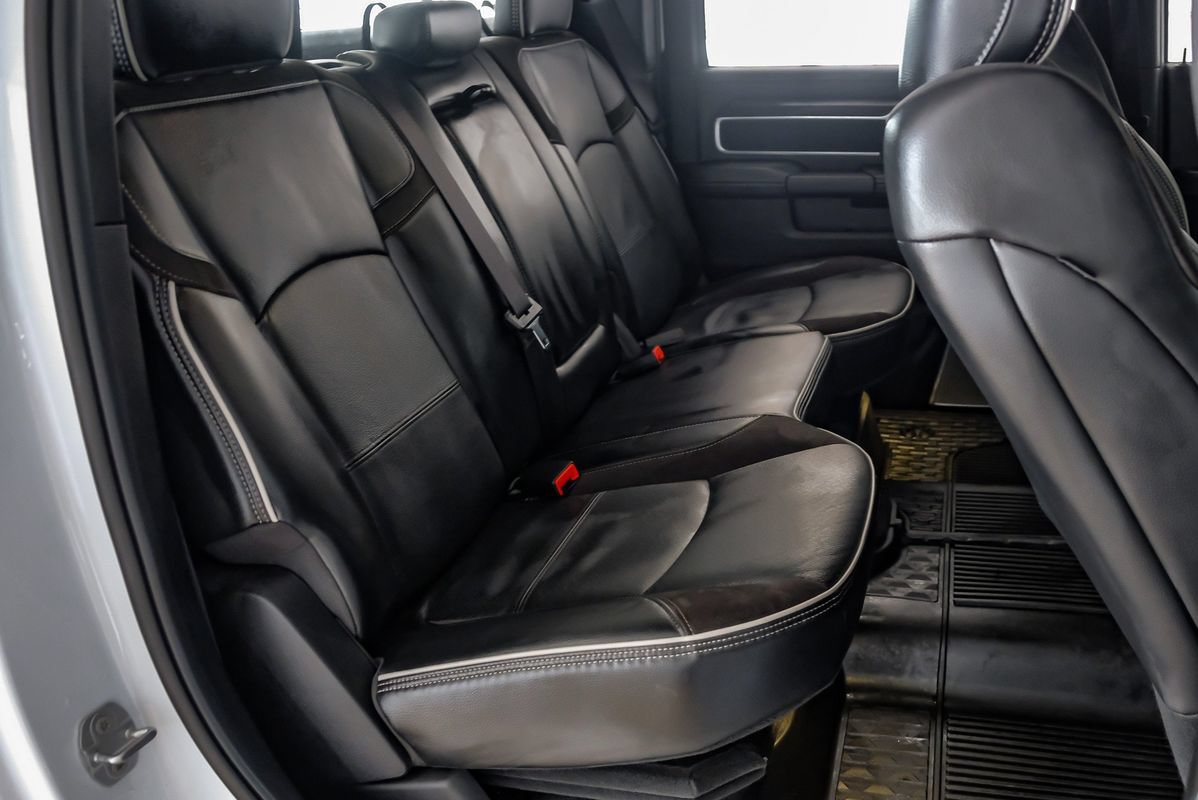 Used 2025 RAM 3500 Laramie AWD/4WD image 32