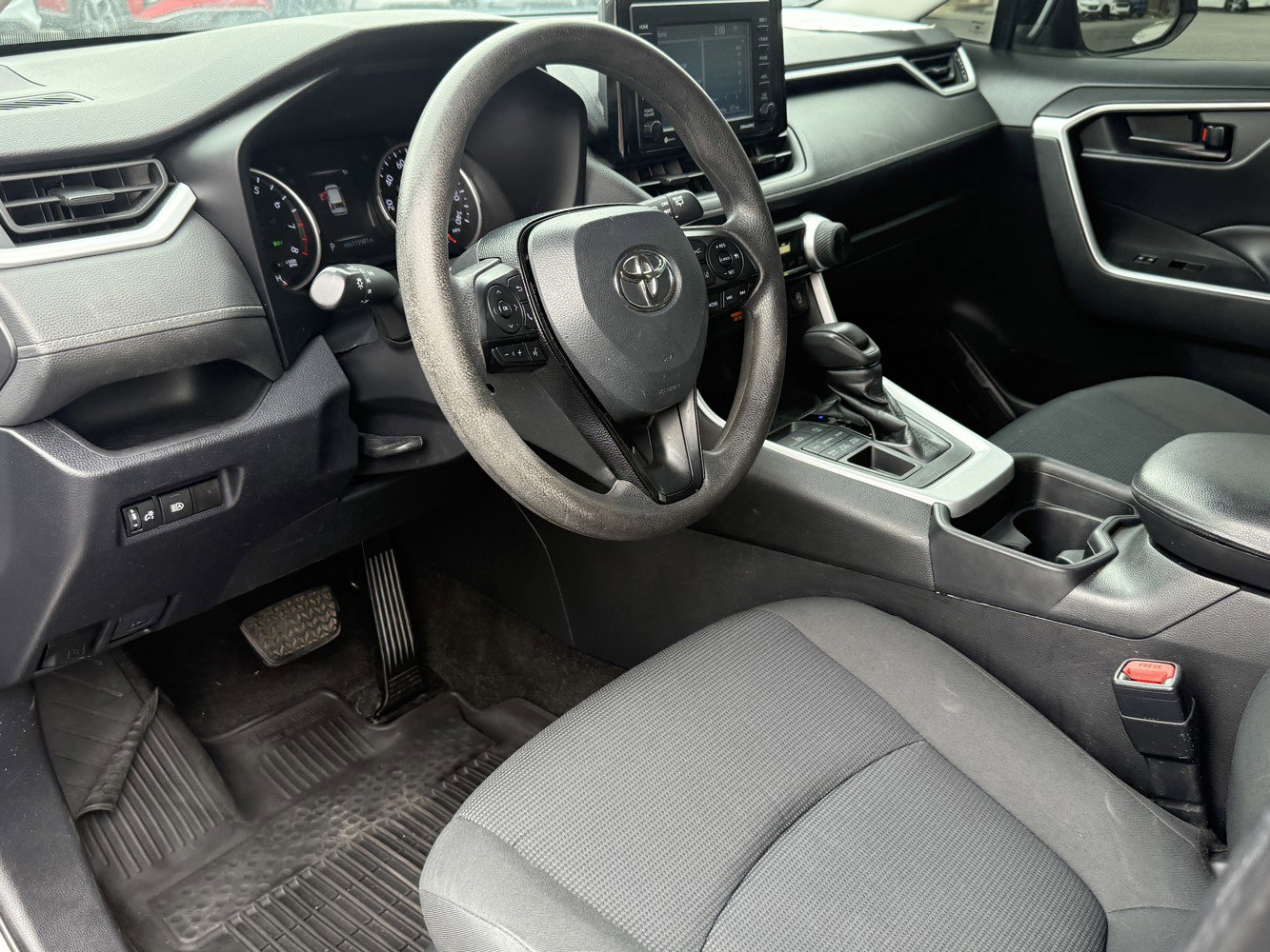 Used 2020 Toyota RAV4 LE w/ All Weather Liner Package image 10