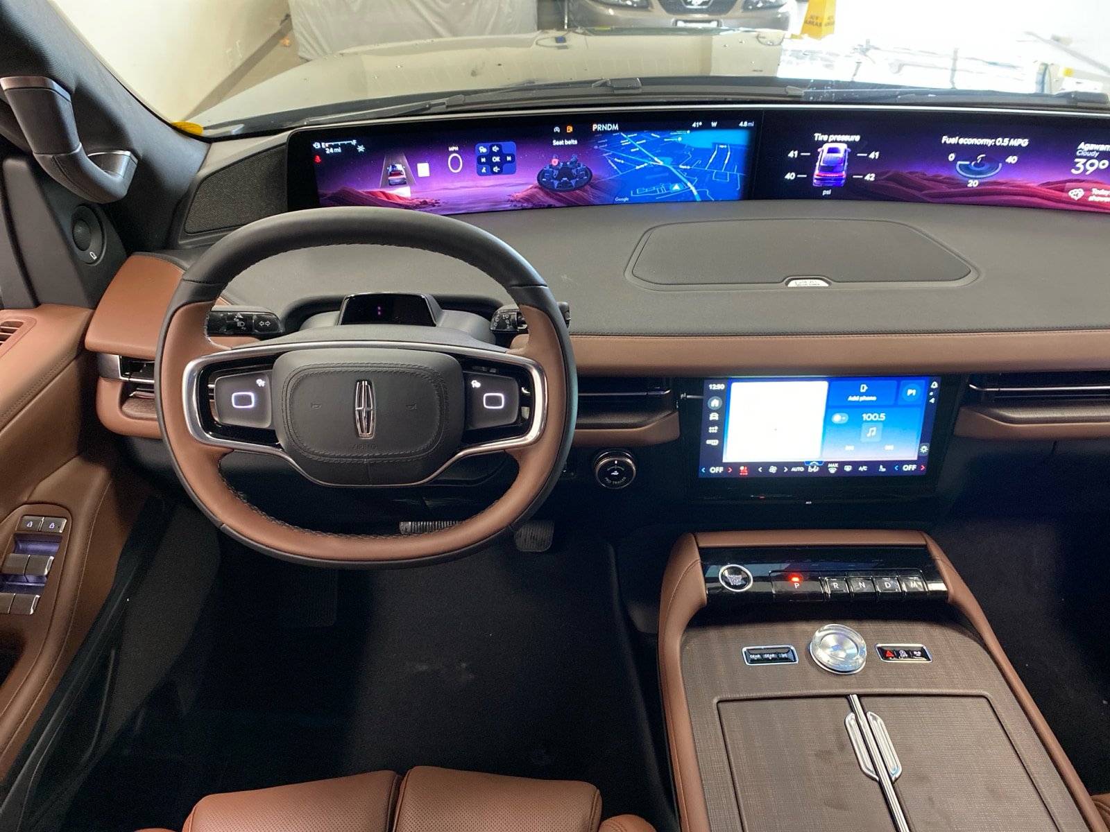 New 2026 Lincoln Navigator L Reserve AWD/4WD image 16