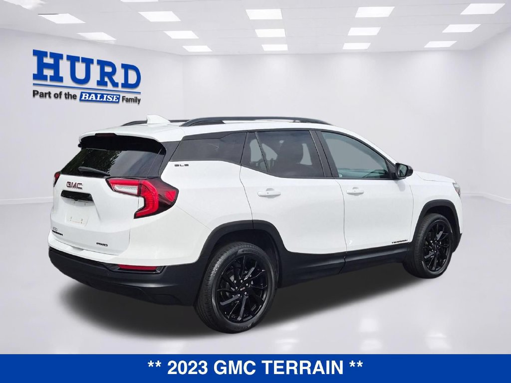 Used 2023 GMC Terrain SLE w/ Driver Convenience Package AWD/4WD image 4