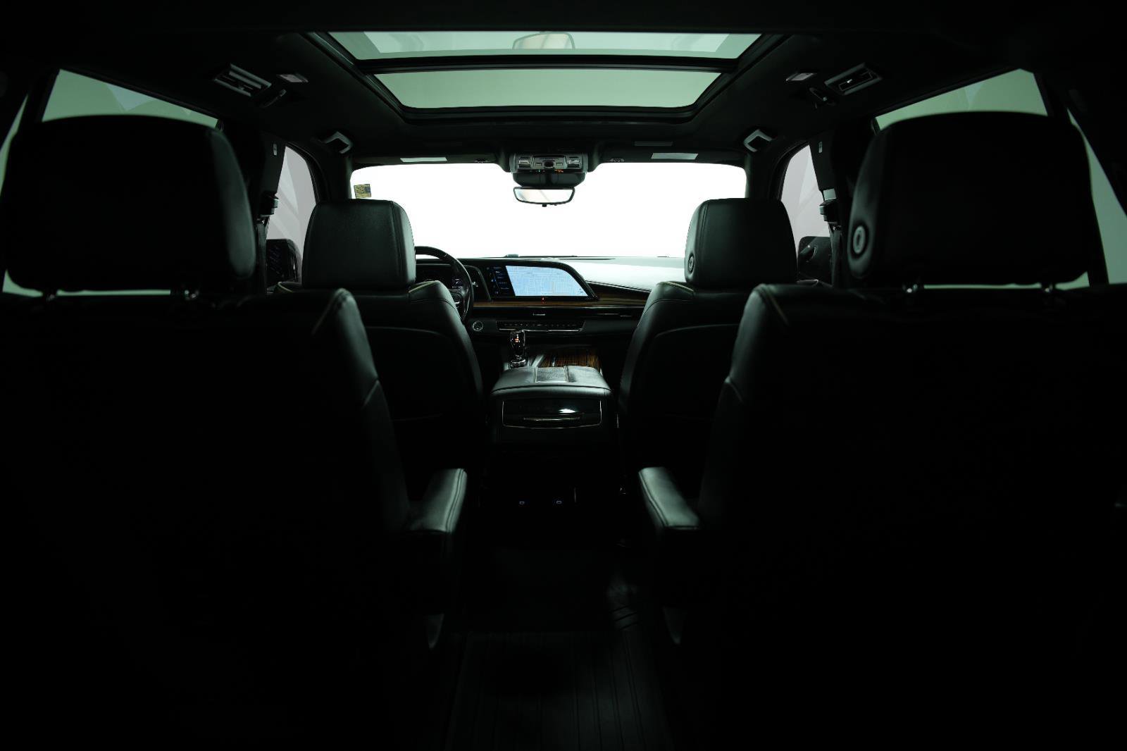 Used 2022 Cadillac Escalade Premium Luxury w/ Performance Package image 15