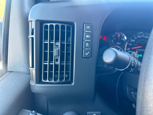 Used 2022 Chevrolet Express 2500 w/ Driver Convenience Package image 14