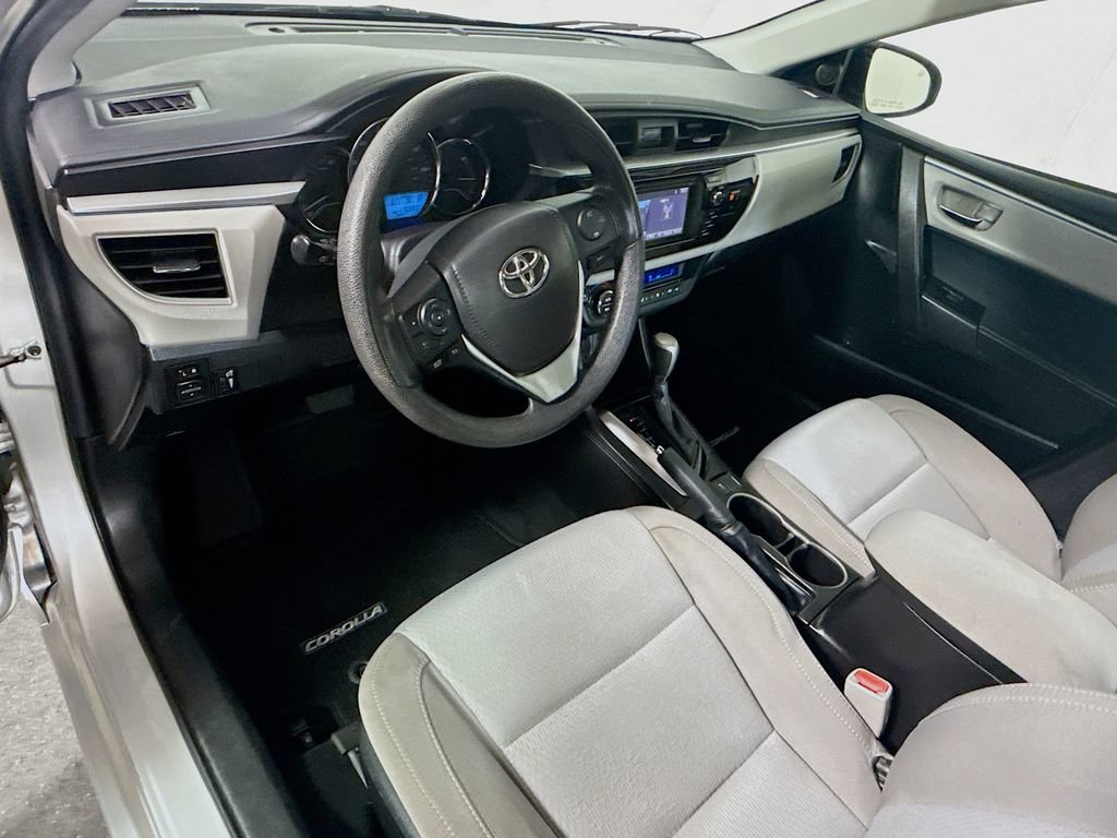 Certified 2016 Toyota Corolla LE FWD image 9